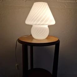 Outlet Pamono Murano White Swirl Mushroom Lamp, 1970s