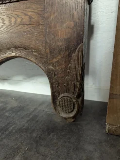 Sale Pamono Norman Bed in Richly Carved Oak