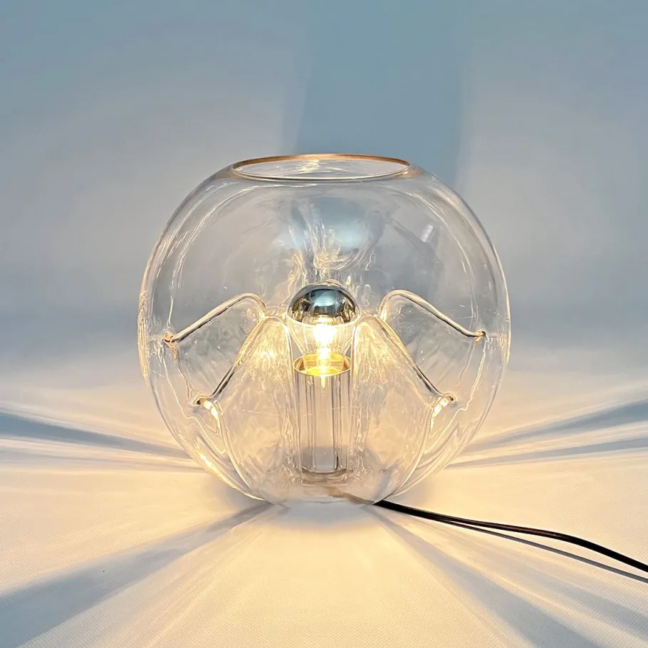 Hot Pamono Nuphar Table Lamp by Toni Zuccheri for VeArt