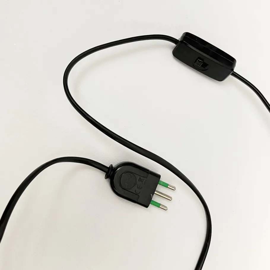 Hot Pamono Nuphar Table Lamp by Toni Zuccheri for VeArt