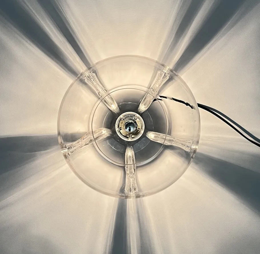 Hot Pamono Nuphar Table Lamp by Toni Zuccheri for VeArt