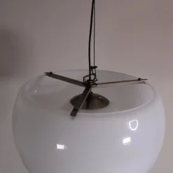 Hot Pamono Omega Lamp by Vico Magistretti for Artemide