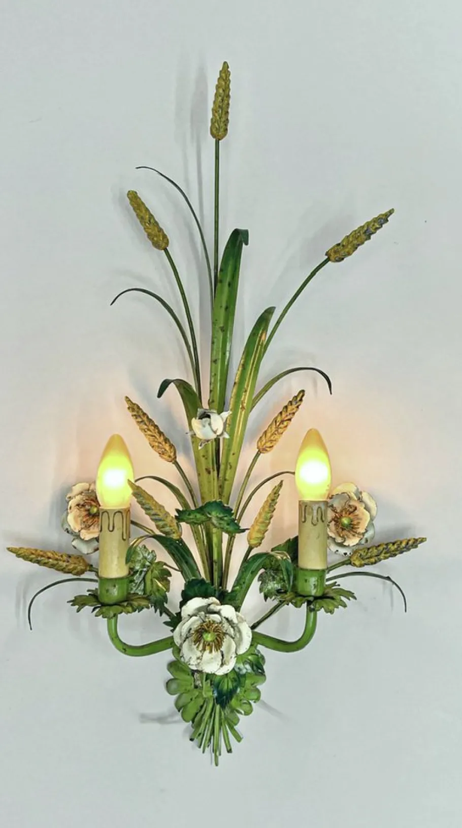 Hot Pamono Painted Tole Flower and Wheat Wall Lamp, 1960s