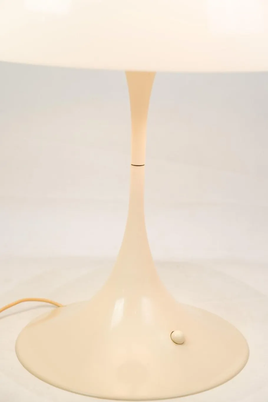 Sale Pamono Panthella Table Lamp by Verner Panton for Louis Poulsen, 1971