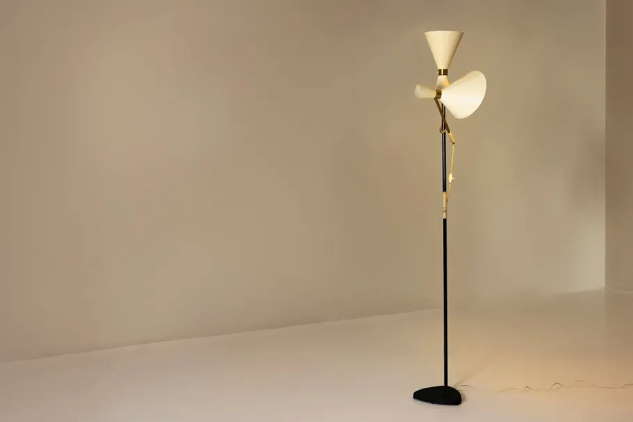 Sale Pamono Pelikan Floor Lamp in Brass and Lacquered Steel by J.T. Kalmar, Austria, 1950s