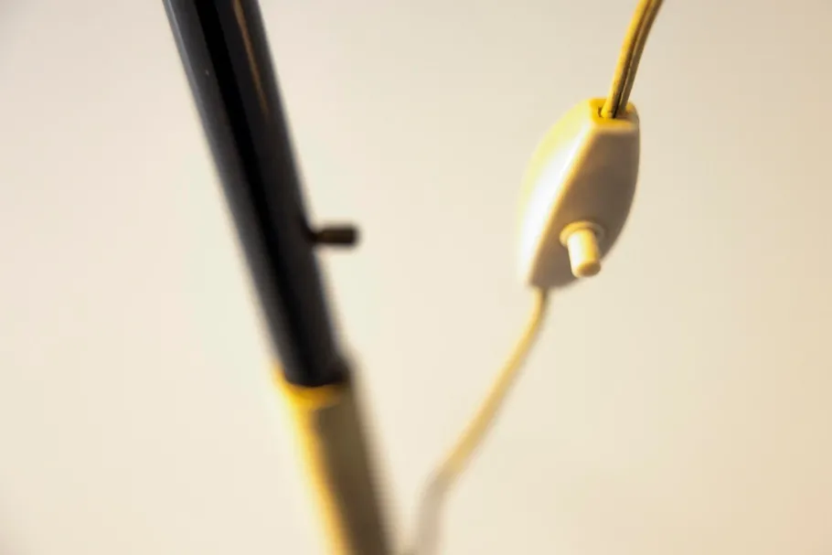 Sale Pamono Pelikan Floor Lamp in Brass and Lacquered Steel by J.T. Kalmar, Austria, 1950s