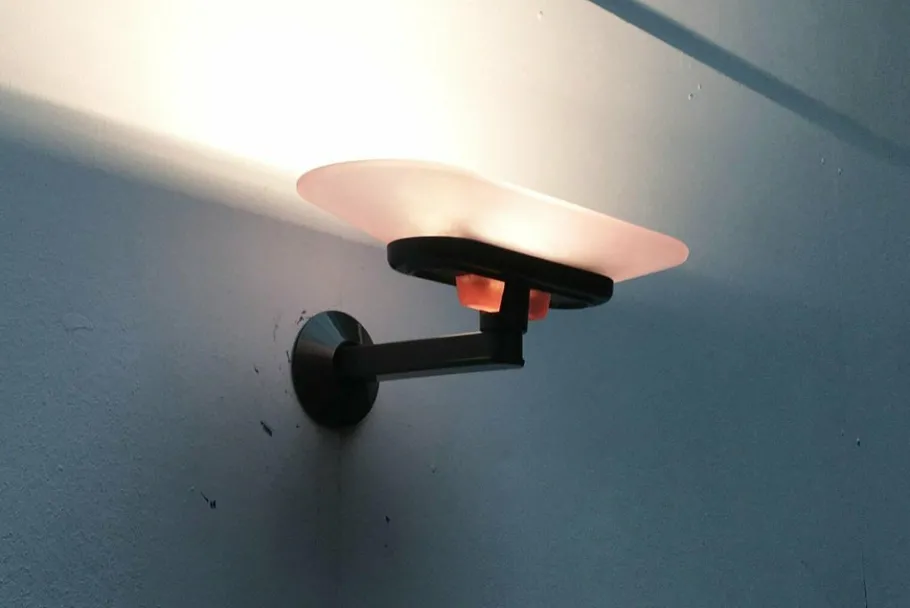 Clearance Pamono Postmodern Italian Pink Jill Sconces by Perry King, S. Miranda, G. Arnaldi for Arteluce, Set of 2