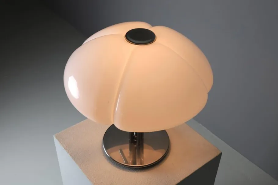 Outlet Pamono Project Office Quadrifoglio Table Lamp for Guzzini, 1970