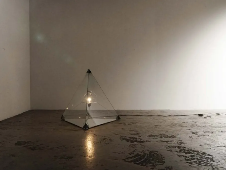 Best Pamono Prototype Tetrahedron Lamp by Van Nieuwenborg & Wegman, 1979