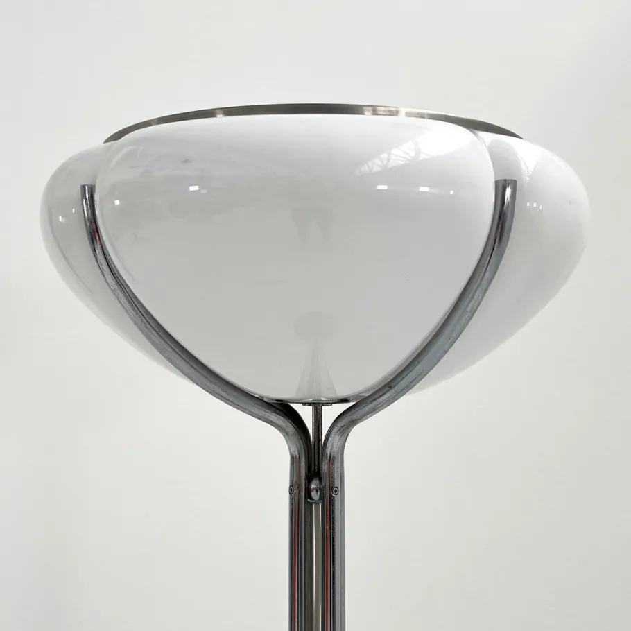 Hot Pamono Quadrifoglio Floor Lamp from Guzzini, 1970s
