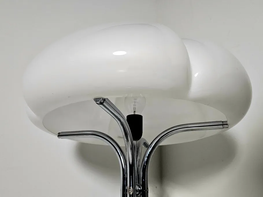 Discount Pamono Quadrifoglio Table Lamp by Harvey Guzzini from Iguzzini, 1970s