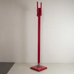 New Pamono Red Lacquered Wooden Coat Stand with steel Inserts by Carlo De Carli for Fiarm, 1970s