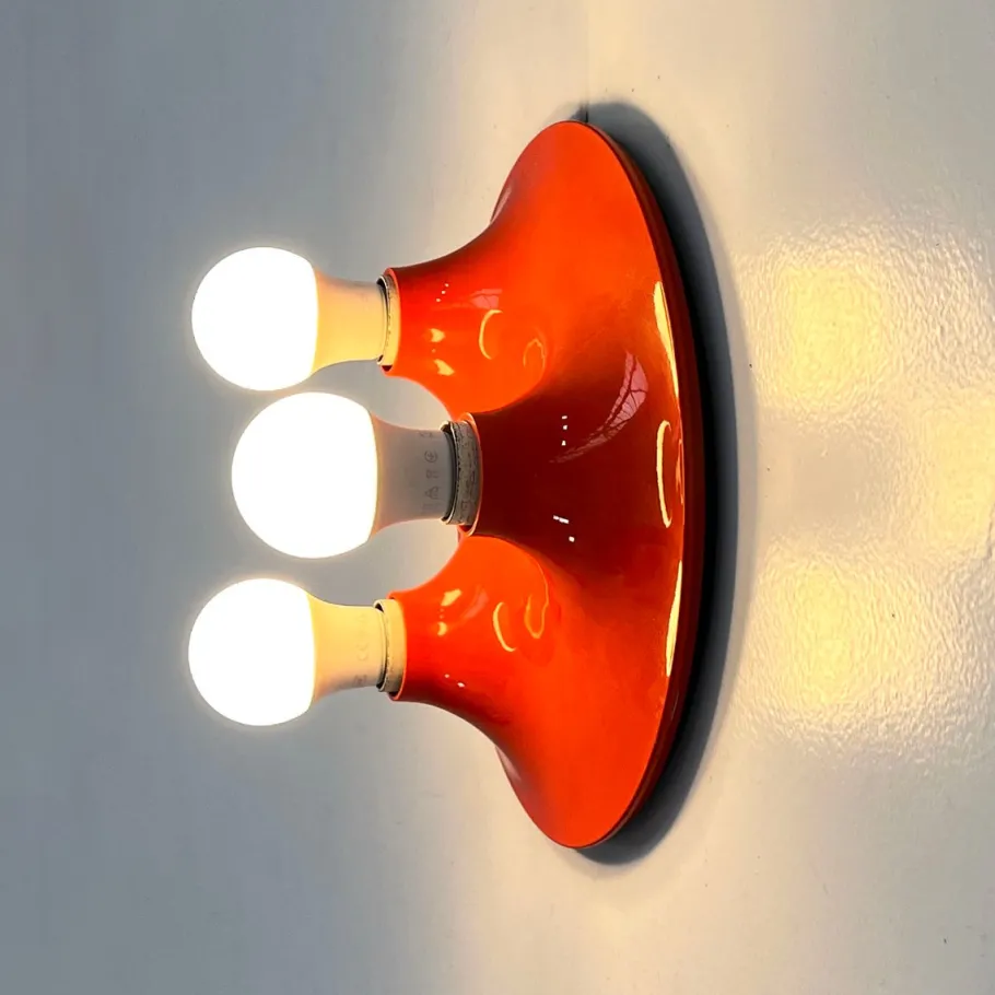 Clearance Pamono Red Triteti Wall Lamp by Vico Magistretti for Artemide, 1970s