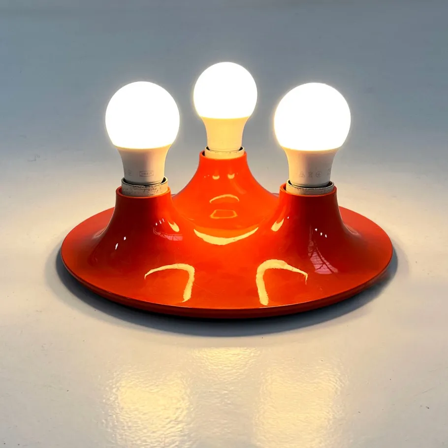 Clearance Pamono Red Triteti Wall Lamp by Vico Magistretti for Artemide, 1970s