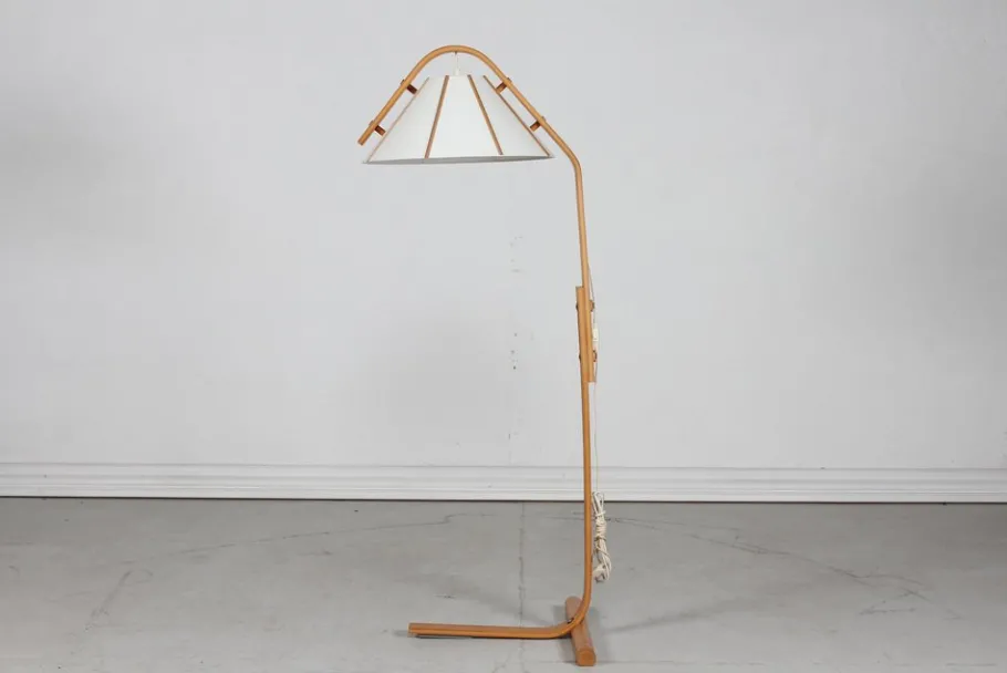 Sale Pamono Scandinavian Modern Beech Aneta Floor Lamp by Jan Wickelgren, Sweden, 1970s