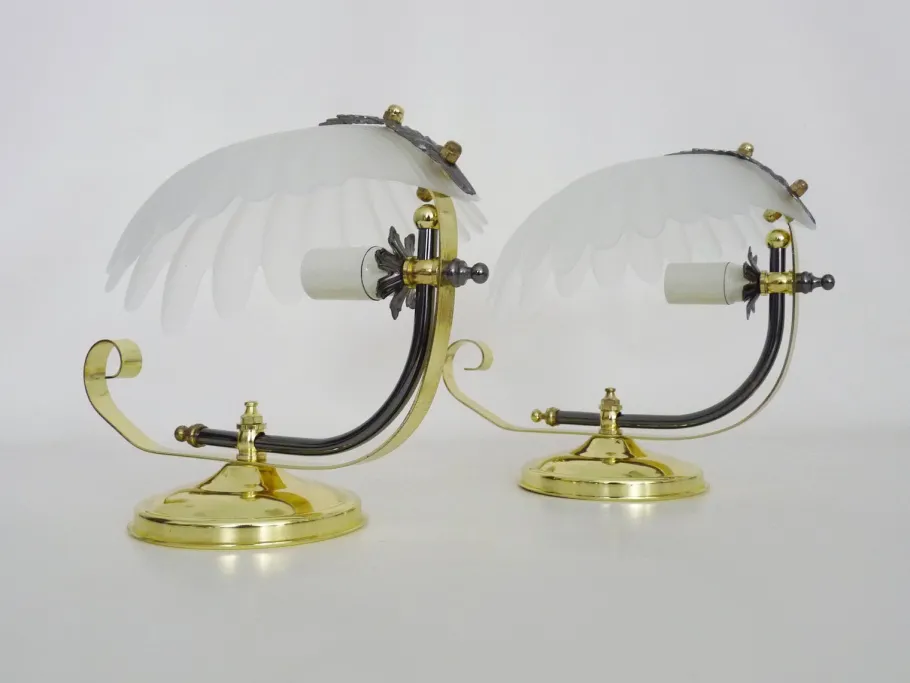 Clearance Pamono Shell Wall Lights in Glass and Gold-Plated Metal, 1980s, Set of 2