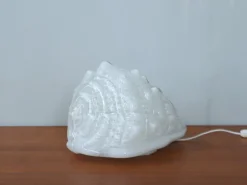 Hot Pamono Shell-Shaped Murano Glass Table Lamp from AV Mazzega, 1970s