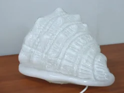 Hot Pamono Shell-Shaped Murano Glass Table Lamp from AV Mazzega, 1970s
