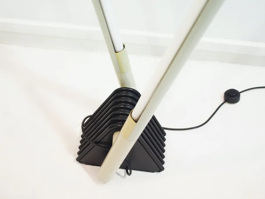 Sale Pamono Sistema Flu Floor Lamp by Rodolfo Bonetto for Luci, Italy, 1980s