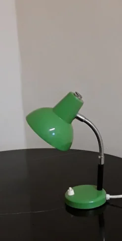Discount Pamono Small German Desk Lamp with Flexible Chrome Body & Green Metal Shade and Base from Fischer Leuchten, 1970s