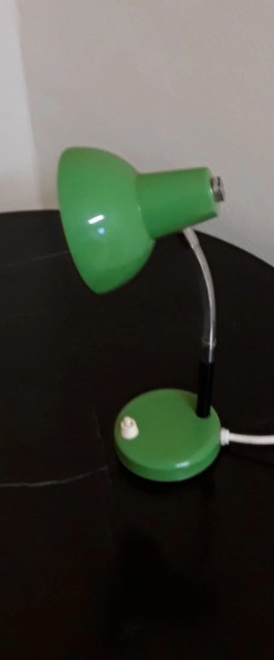 Discount Pamono Small German Desk Lamp with Flexible Chrome Body & Green Metal Shade and Base from Fischer Leuchten, 1970s