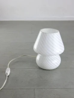 Discount Pamono Small Vintage Swirl Table Lamp in Murano Glass, 1970s