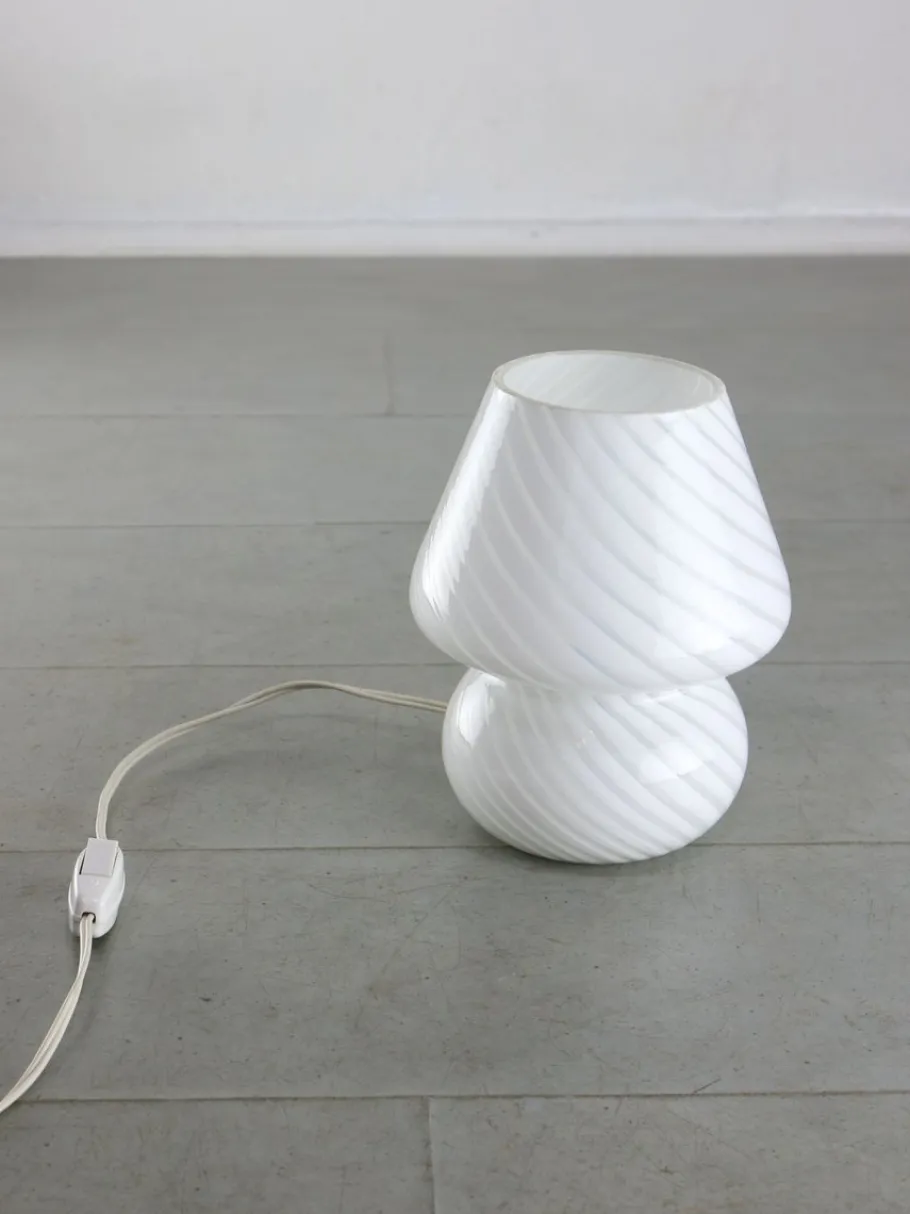 Discount Pamono Small Vintage Swirl Table Lamp in Murano Glass, 1970s