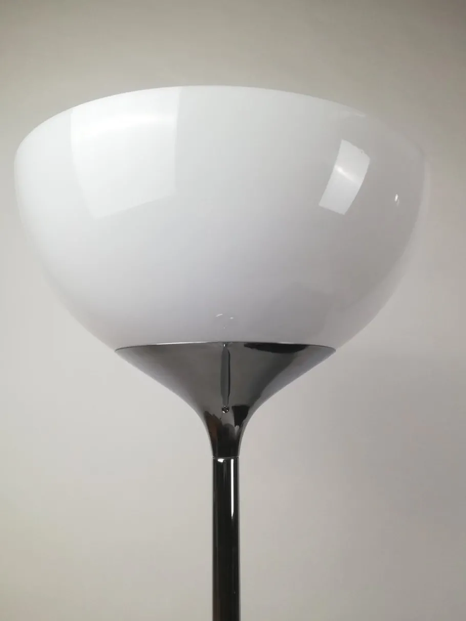 Best Pamono Space Age Floor Lamp in White Acrylic and Chrome attributed to I Guzzini, Italy, 1970s
