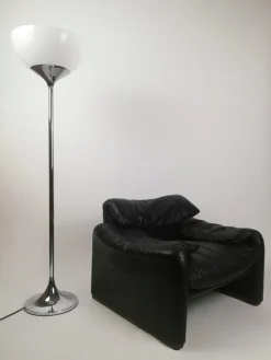 Best Pamono Space Age Floor Lamp in White Acrylic and Chrome attributed to I Guzzini, Italy, 1970s