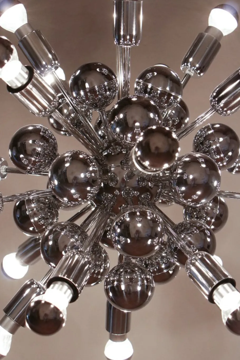 Hot Pamono Space Age Italian 20-Light Sputnik Chandelier by Reggiani Goffredo, 1965