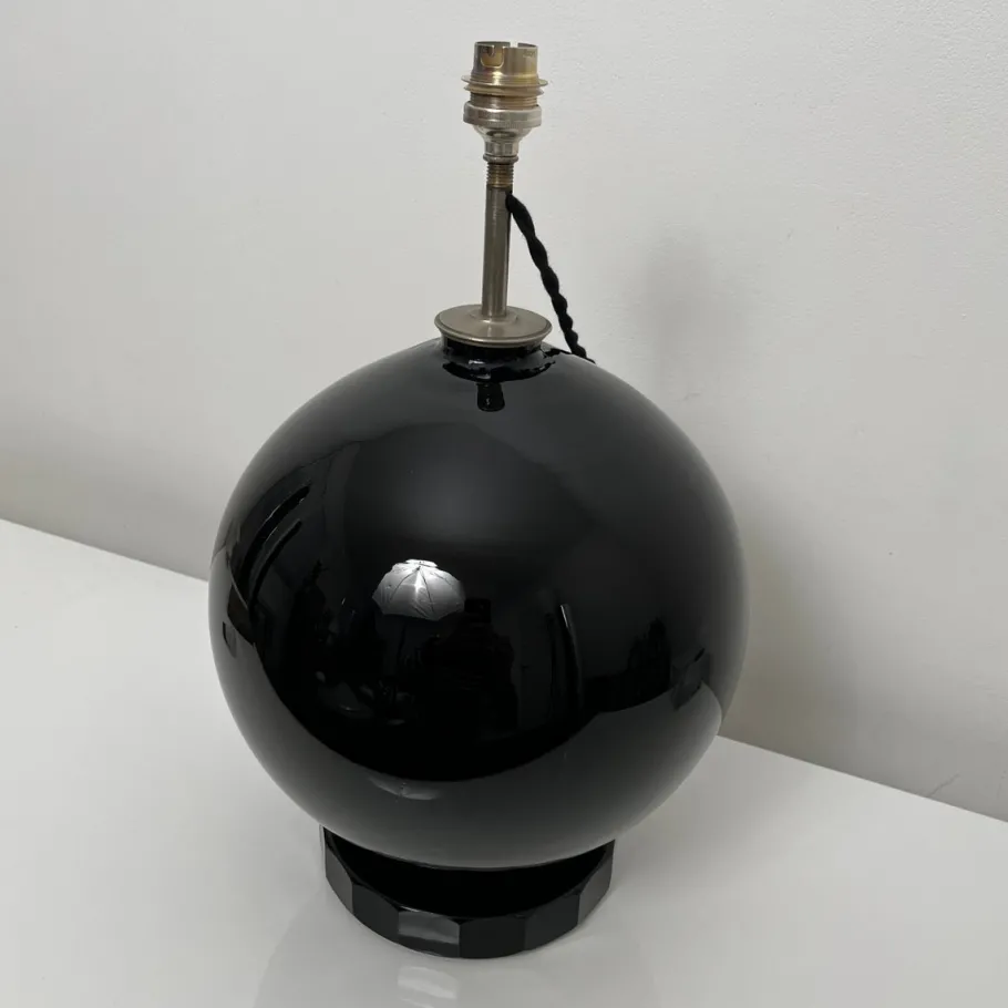 Best Pamono Spherical Desk Lamp in Black Opaline Glass in the style of Jacques Adnet, France, 1930s