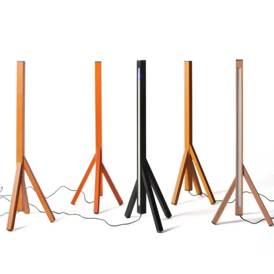 Best Pamono Steccolino Table Lamp in Aluminum and Vegetable Tanned Leather by Oscar Maschera