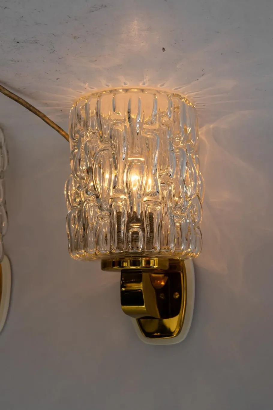 Hot Pamono Structured Glass Wall Lamps by Rupert Nikoll, Vienna, Austria, 1950s, Set of 2