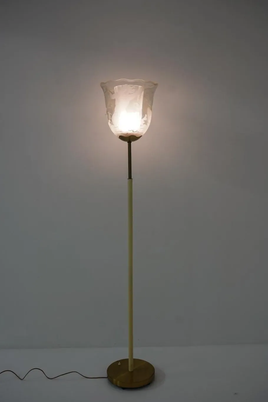 Sale Pamono Swedish Modern Floor Lamp attributed to Bo Notini for Glössner, 1940s