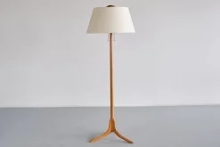 Pamono Swedish Modern 3-Legged Floor Lamp in Oak from Svensk Hemslöjd, 1950s
