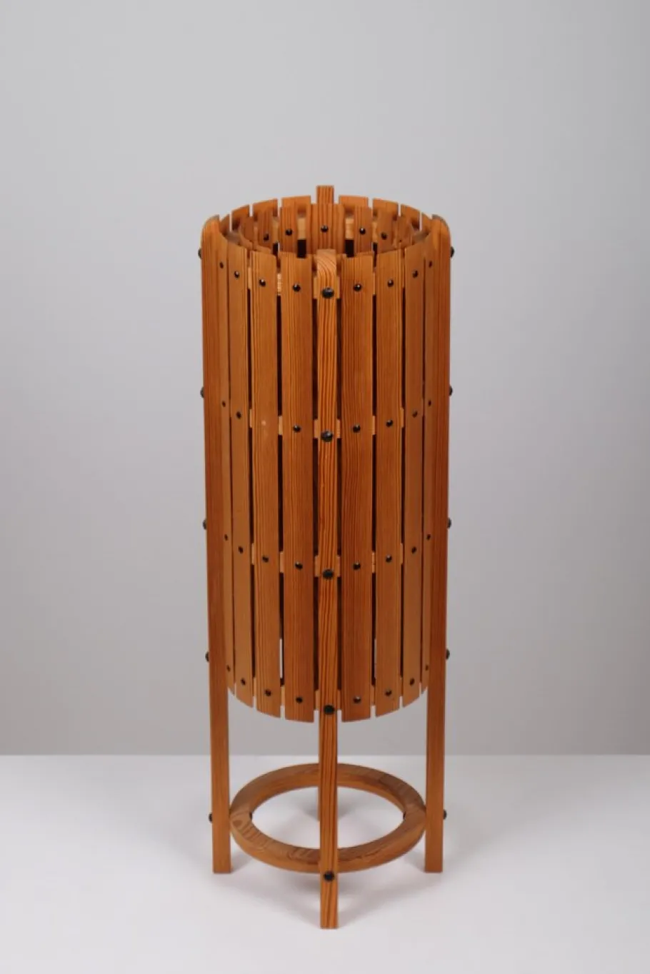 Outlet Pamono Swedish Modern Pine Floor Lamp by Axel Einar Hjorth, 1960s