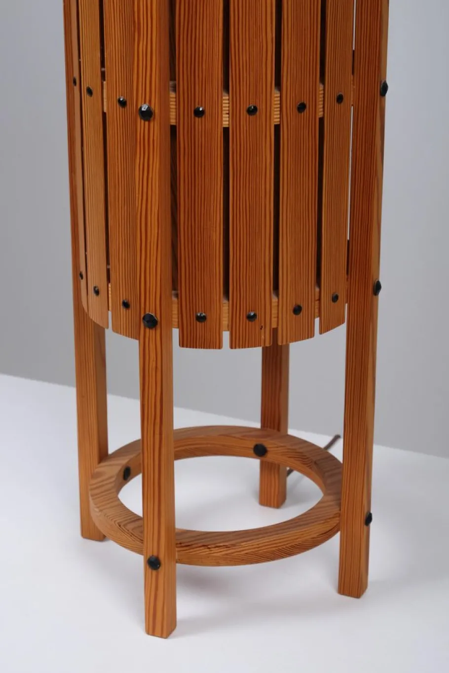 Outlet Pamono Swedish Modern Pine Floor Lamp by Axel Einar Hjorth, 1960s