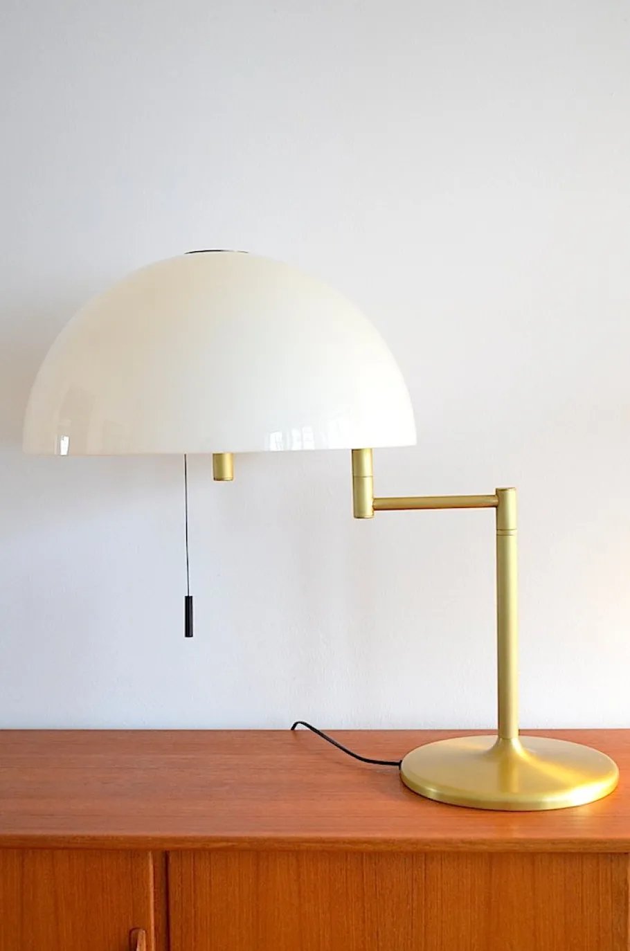 Discount Pamono Swiss Mod, 7412.1 Table Lamp from Swisslamps, 1960s