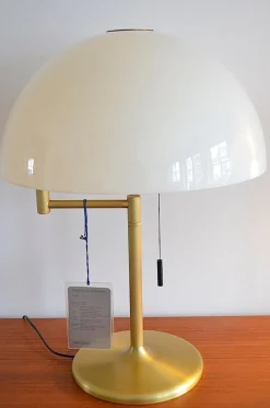 Discount Pamono Swiss Mod, 7412.1 Table Lamp from Swisslamps, 1960s