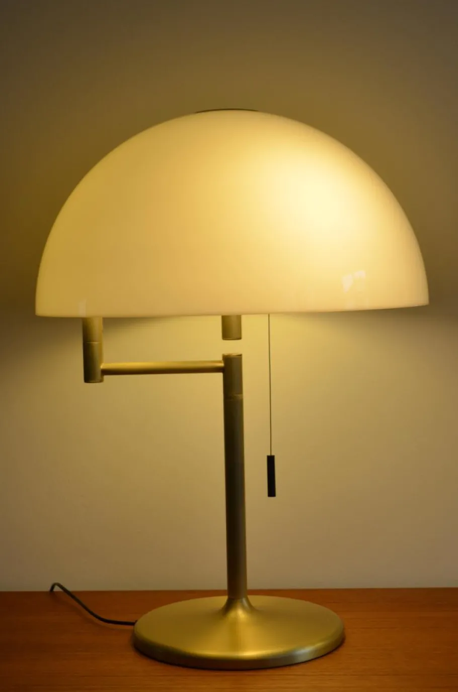 Discount Pamono Swiss Mod, 7412.1 Table Lamp from Swisslamps, 1960s