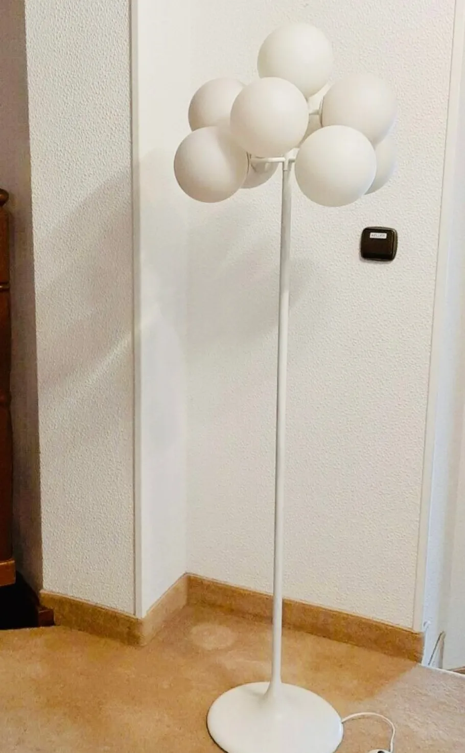 Sale Pamono Swiss White Atomic Floor Lamp by E.R. Nele & Bill for Temde, 1960s