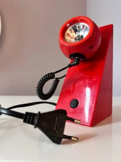 Best Pamono Table Lamp in Red with Magnetic Ball Head from Leuchten