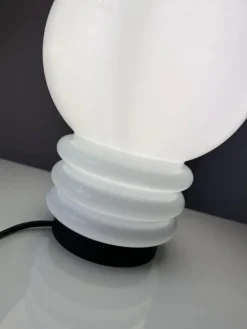 Hot Pamono Table Lamp in White Glass from Glashütte Limburg