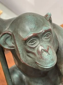 Hot Pamono Table Lamp of a Monkey with an Umbrella by Le Verrier, 1920s