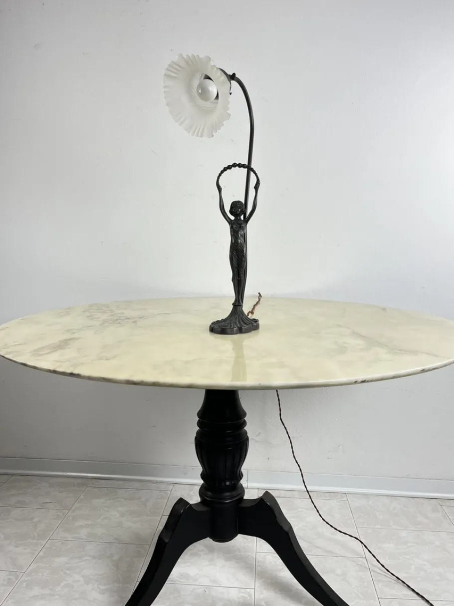 Sale Pamono Table Lamp with Art Deco Bronze Statuette and White Art Glass Tulip Bowl, France, 1940s