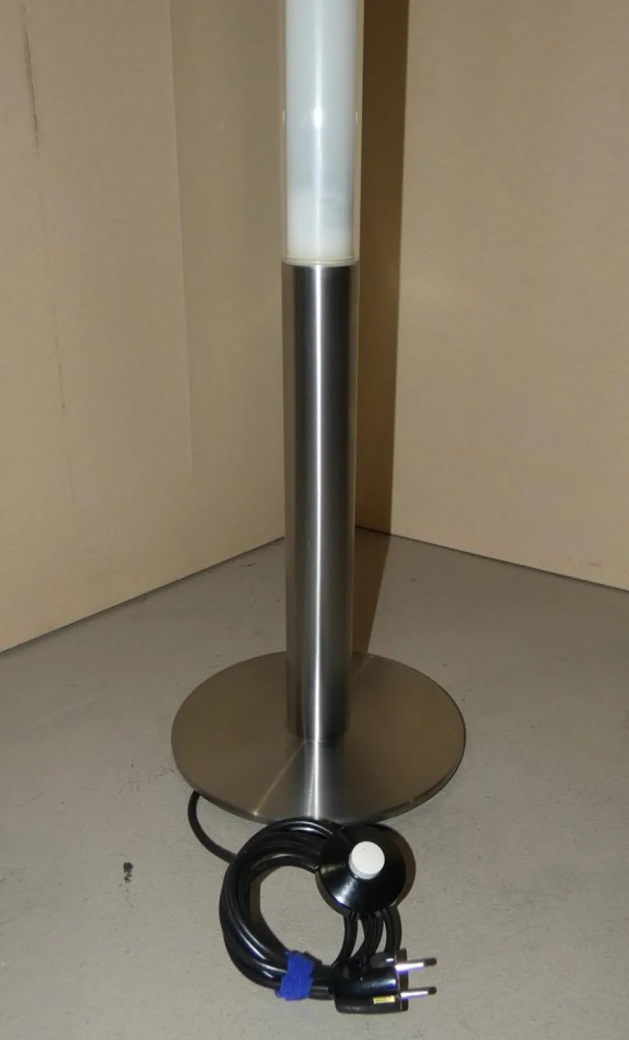 New Pamono Teda Floor Lamp in Steel and Pyrex by Ferdi Giardini for Oluce, Italy, 1990s