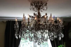 Discount Pamono 19th Century Italian Neoclassical Giltwood and Crystal Chandelier
