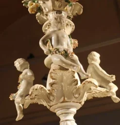 New Pamono 19th Century Italian 2-Tier Capodimonte Porcelain Chandelier with Roses