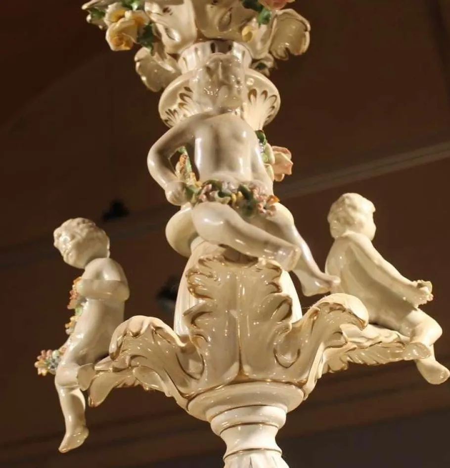 New Pamono 19th Century Italian 2-Tier Capodimonte Porcelain Chandelier with Roses