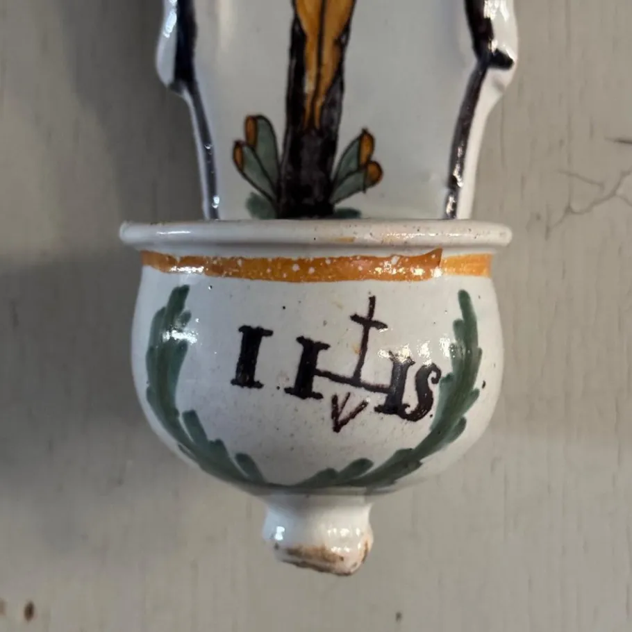 Outlet Pamono 18th Century Wall-Mounted Holy Water Font in Polychrome Earthenware by by Mario Bellini from the Nevers Factory, 1970